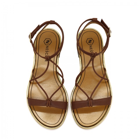 Skórzane sandały z cienkimi paseczkami zapinane wokół kostki 67F