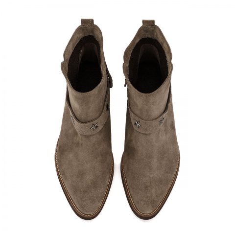 Kawowe welurowe botki z ozdobnym paskiem 219A