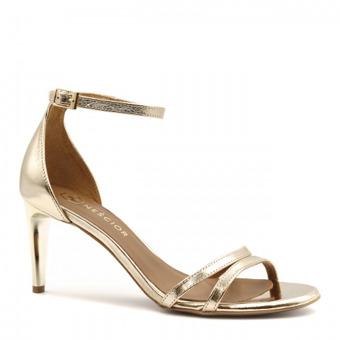 Złote skórzane sandałki na niskiej szpilce Y209P