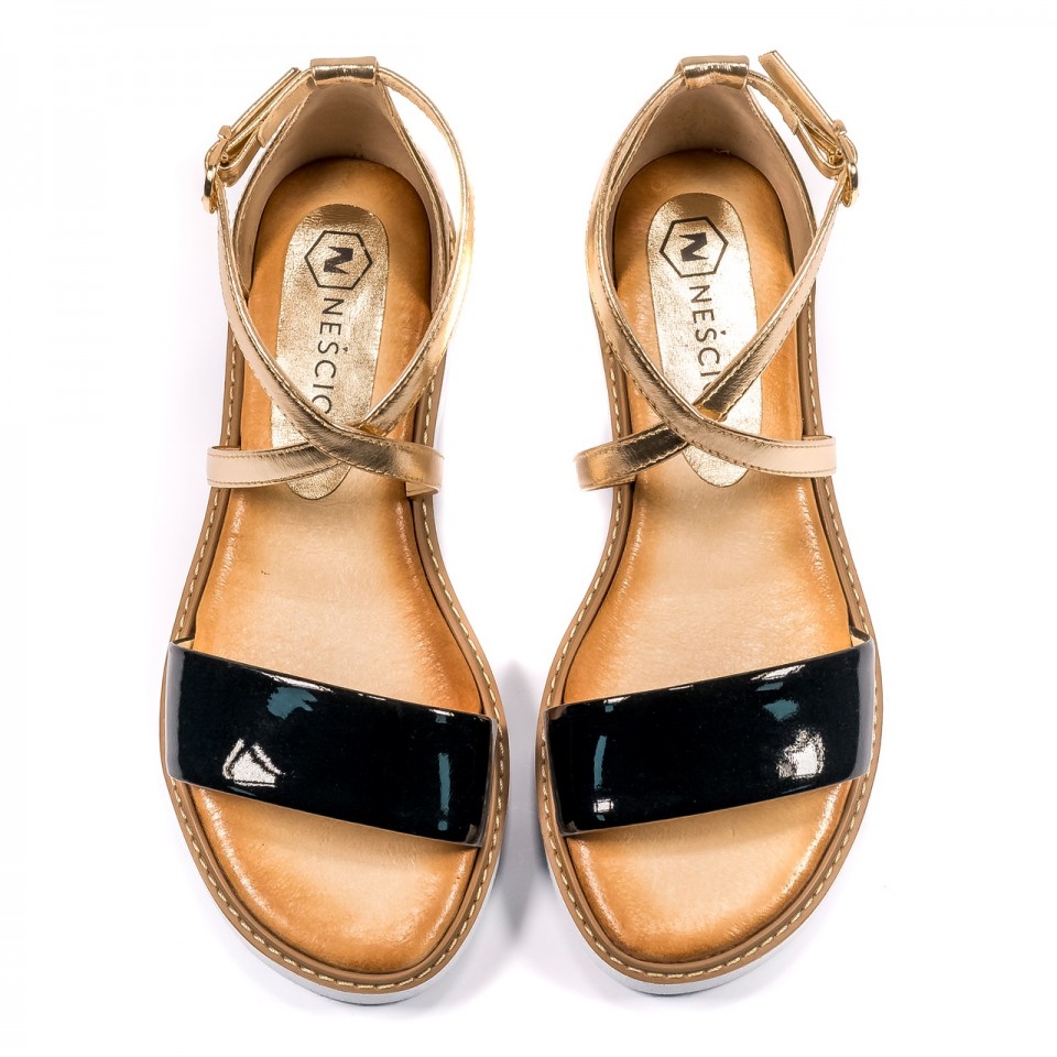 Czarne skórzane sandały damskie ze złotymi paskami 67A