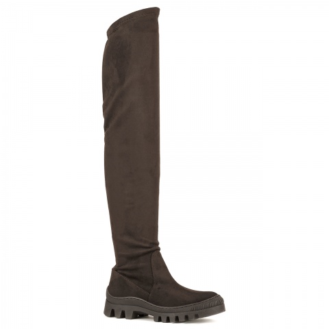 Brązowe wsuwane długie kozaki na grubej podeszwie 214L