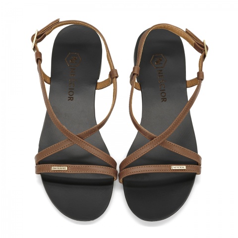 Brązowe skórzane sandały z paseczkami 09P