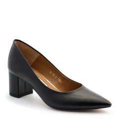 Czarne skórzane czółenka na niskim słupku Y110C
