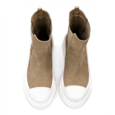 Beżowe wsuwane botki na białej podeszwie 63D