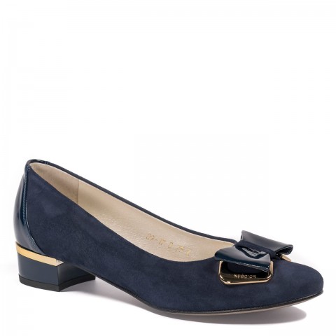 Granatowe zamszowe baleriny ze złotymi dodatkami i kokardą 75K1