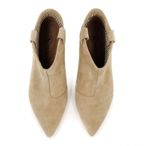 Beżowe welurowe botki bez zamka 110S