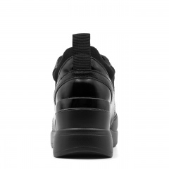 Czarne sznurowane sneakersy KC4001