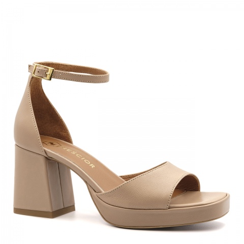 Beżowe skórzane klasyczne sandały 135S