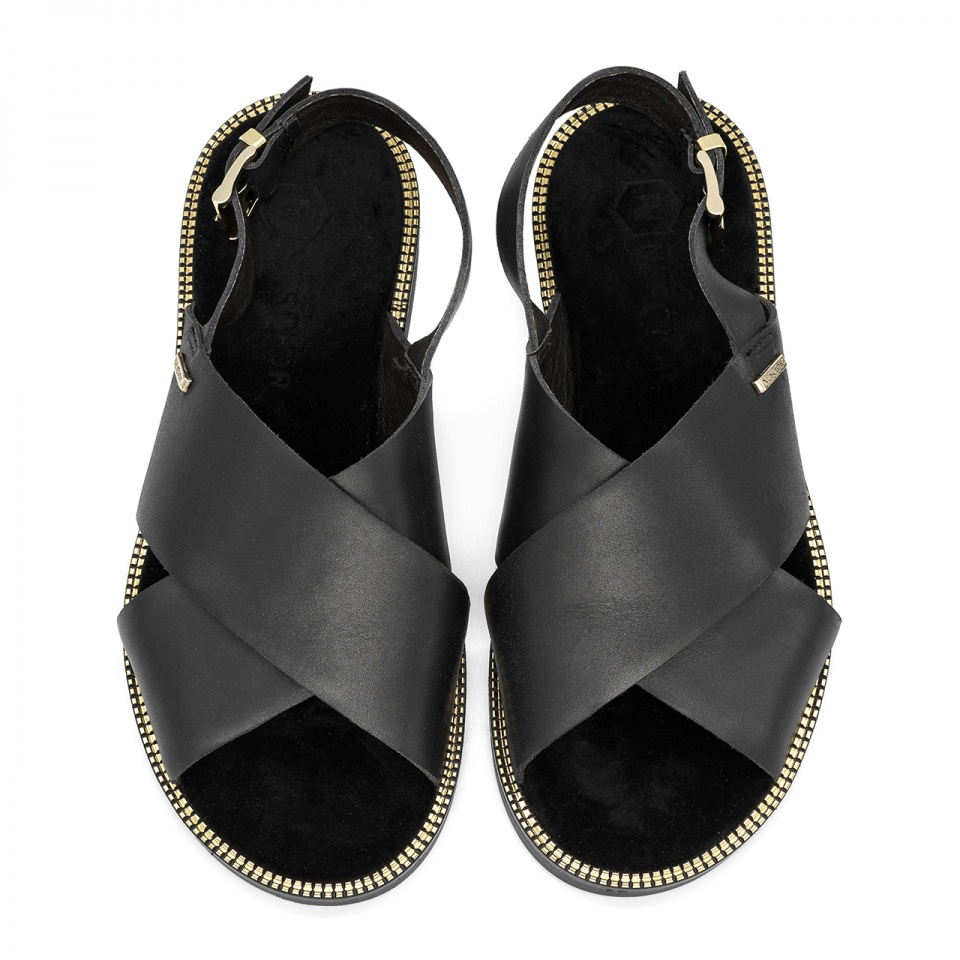 Czarne skórzane sandały z szerokimi paskami 67Z