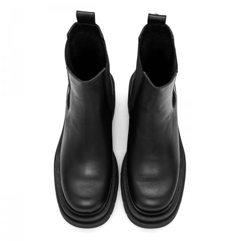 Czarne skórzane wsuwane botki KR4529