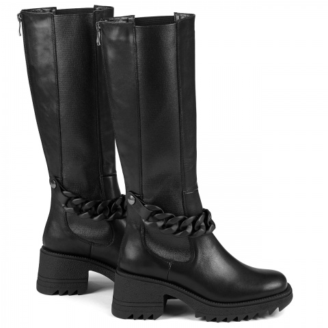 Czarne skórzane kozaki z łańcuchem KD2455