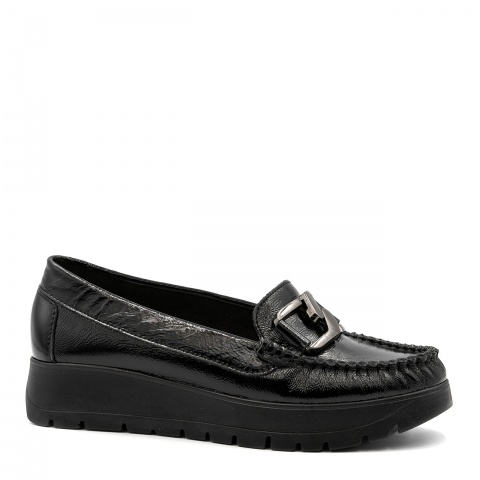 Czarne lakierowane mokasyny LM10141