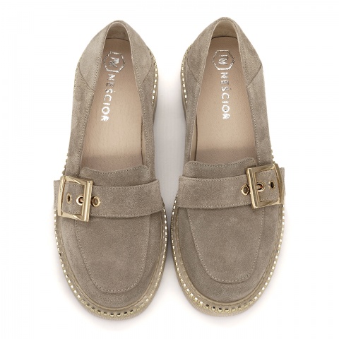 Beżowe welurowe półbuty na niskim obcasie 3FIF66/Z