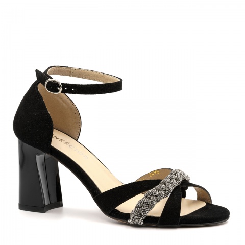 Czarne zamszowe sandały z cyrkoniami KD2496