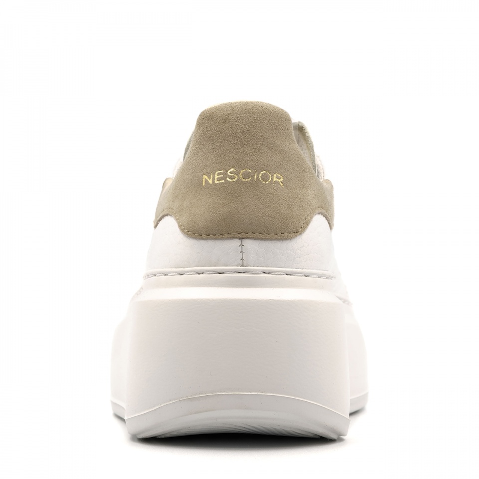 Białe sznurowane sneakersy 237G