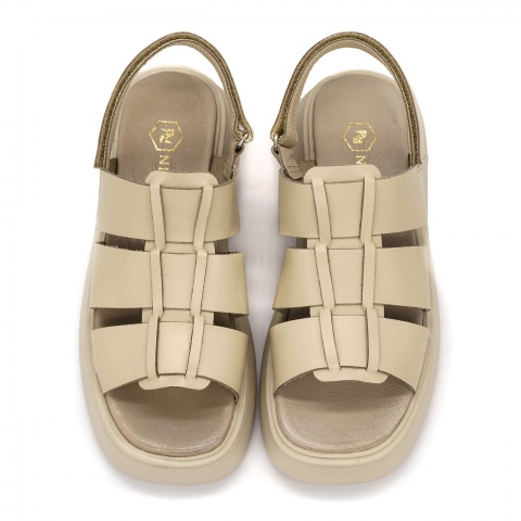 Beżowe skórzane sandały na grubym spodzie LM40330