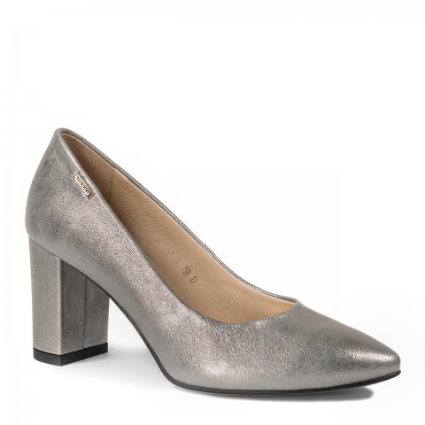 Perłowo-szare czółenka na niskim słupku 78D1