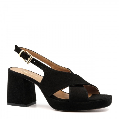 Czarne zamszowe sandały 135A