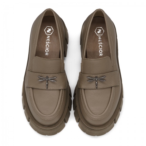 Ciemnobeżowe półbuty na grubej podeszwie CB3052