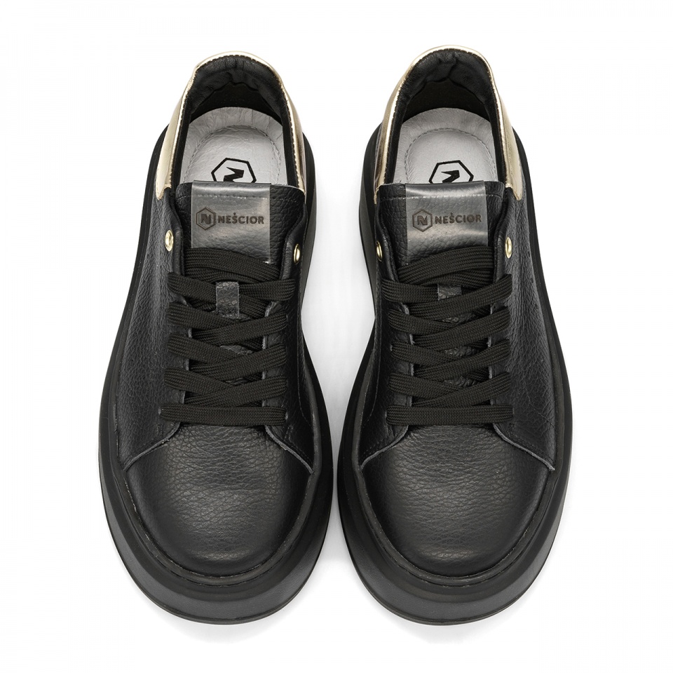 Czarne sznurowane sneakersy 237G