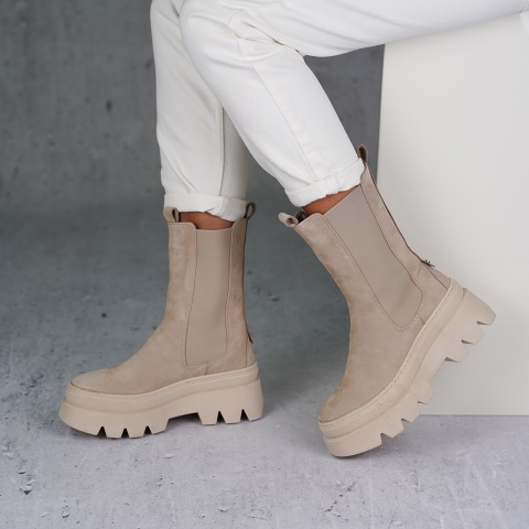 Beżowe wsuwane botki z nubuku 295T