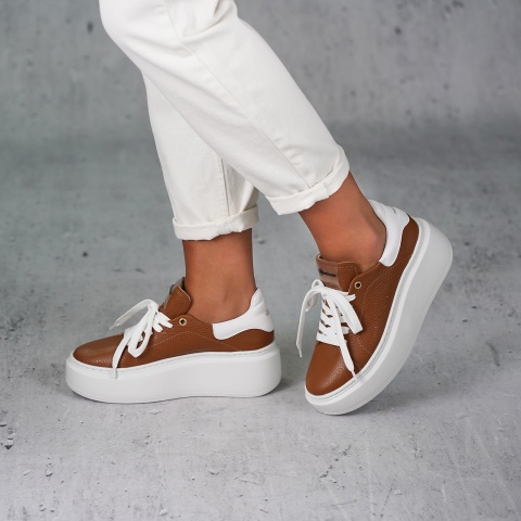 Koniakowe sznurowane sneakersy 237G