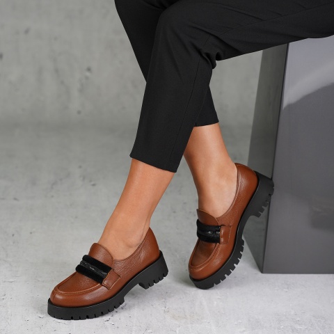 Koniakowe skórzane półbuty na grubej podeszwie LM20145