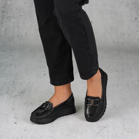 Czarne skórzane mokasyny LM10141