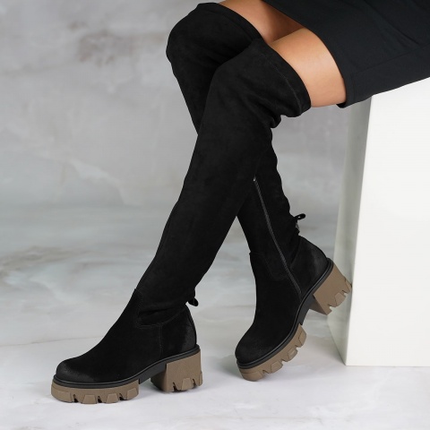 Czarne kozaki na wysokiej podeszwie LM70123