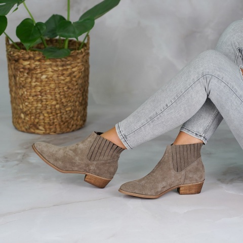 Kawowe welurowe skórzane botki 28S