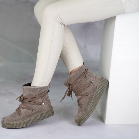 Kawowe płaskie welurowe sznurowane botki 217S