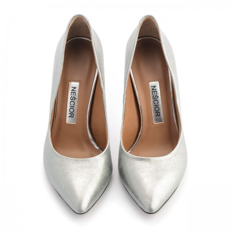 Perłowo-szare skórzane szpilki 105A