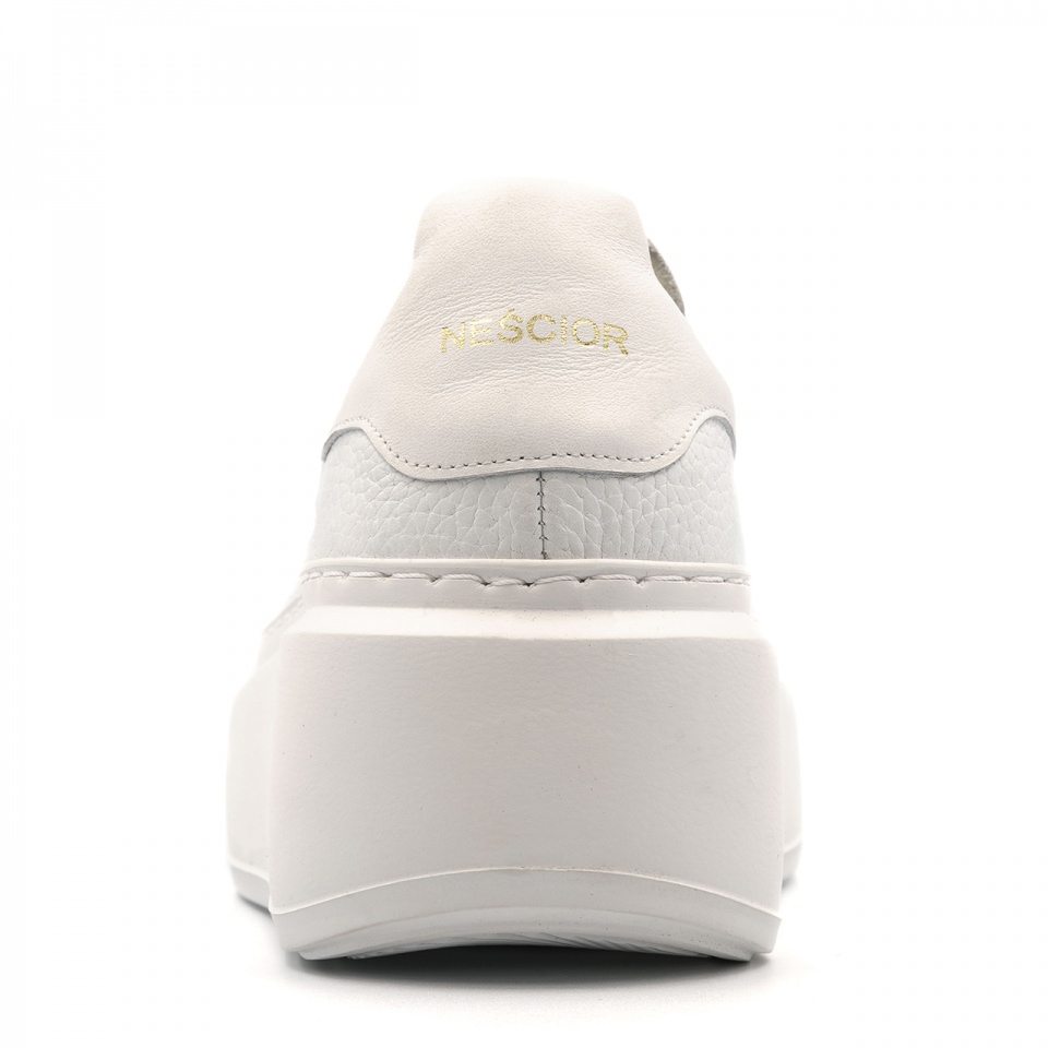 Białe sznurowane sneakersy 237C
