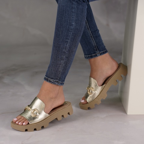 Złote skórzane klapki 216F