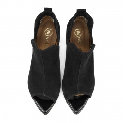 Czarne welurowe botki peep toe 121V