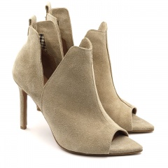 Beżowe welurowe botki peep toe 121V