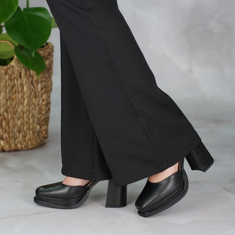 Czarne skórzane otwarte półbuty 238G