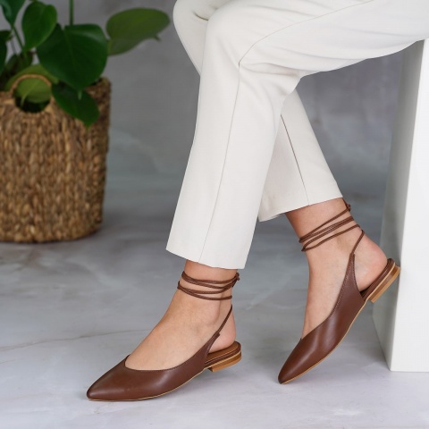 Brązowe skórzane wiązane baleriny 263K