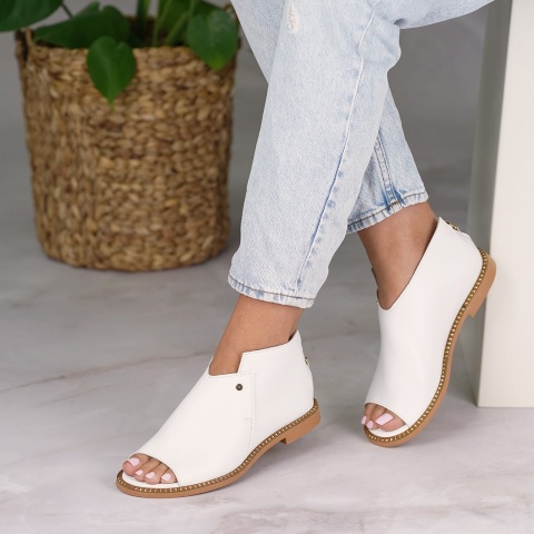 Białe zabudowane sandały 6FL301671