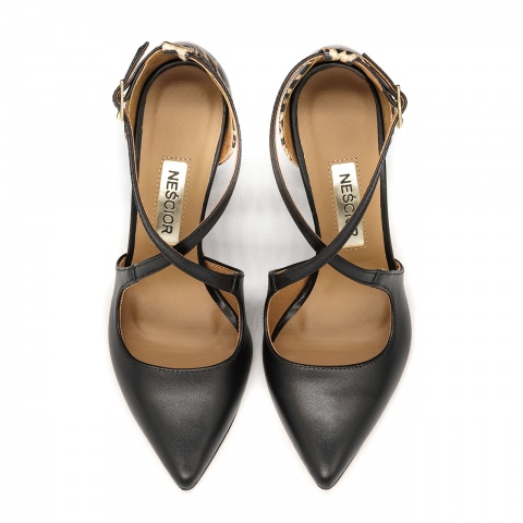 Czarne wysokie szpilki z paskami i panterą 101E