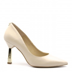 Beżowe czółenka na lustrzanej szpilce 231G