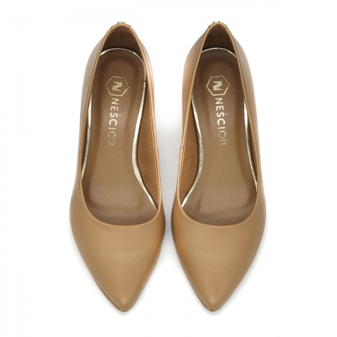 Karmelowe czółenka na skośnej kaczuszce 230G