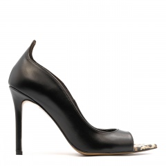 Czarne szpilki peep toe z panterą 121K