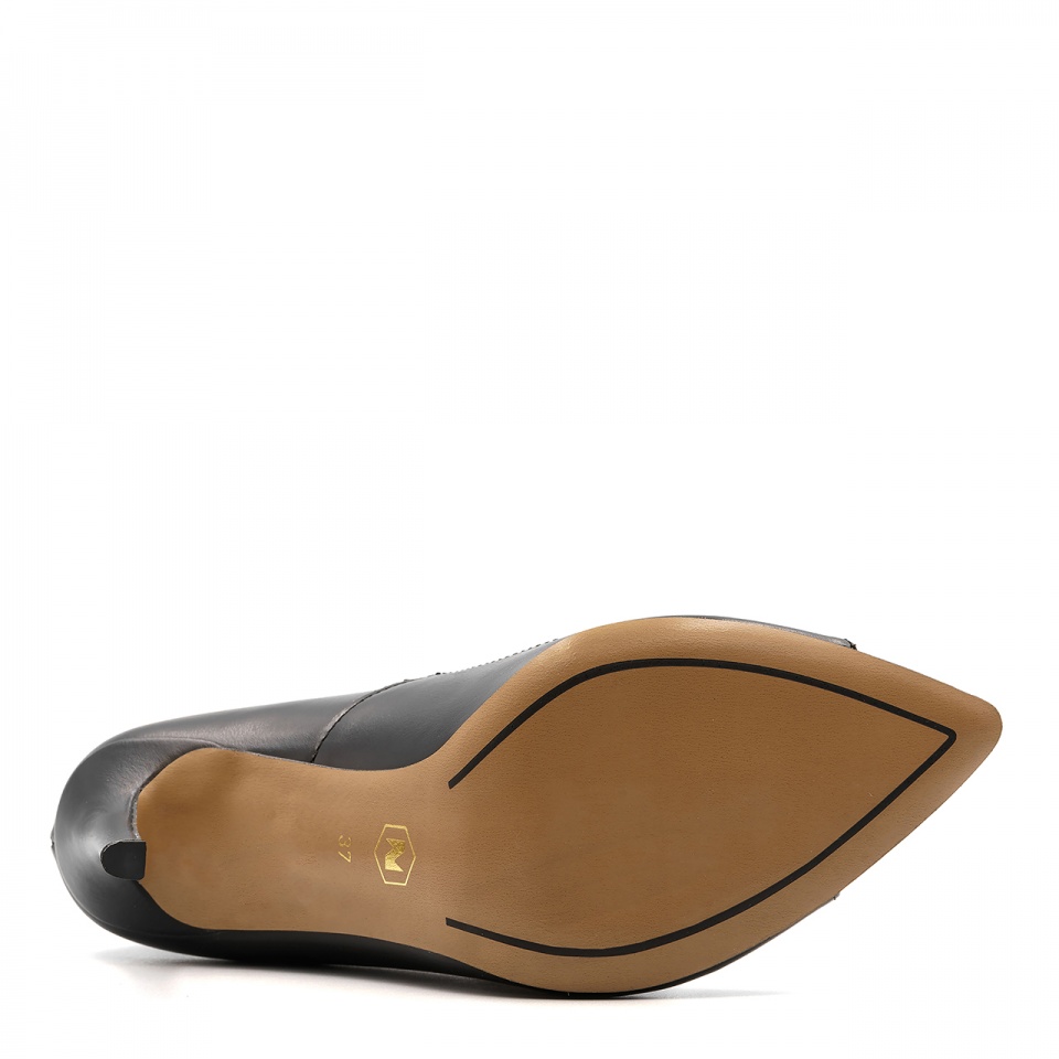 Czarne szpilki peep toe z panterą 121K