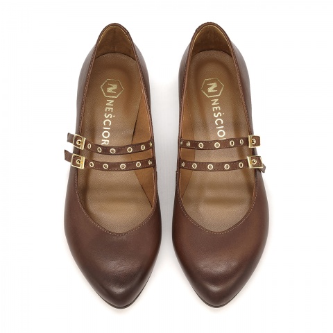 Brązowe skórzane półbuty z nitami na pasku 297P