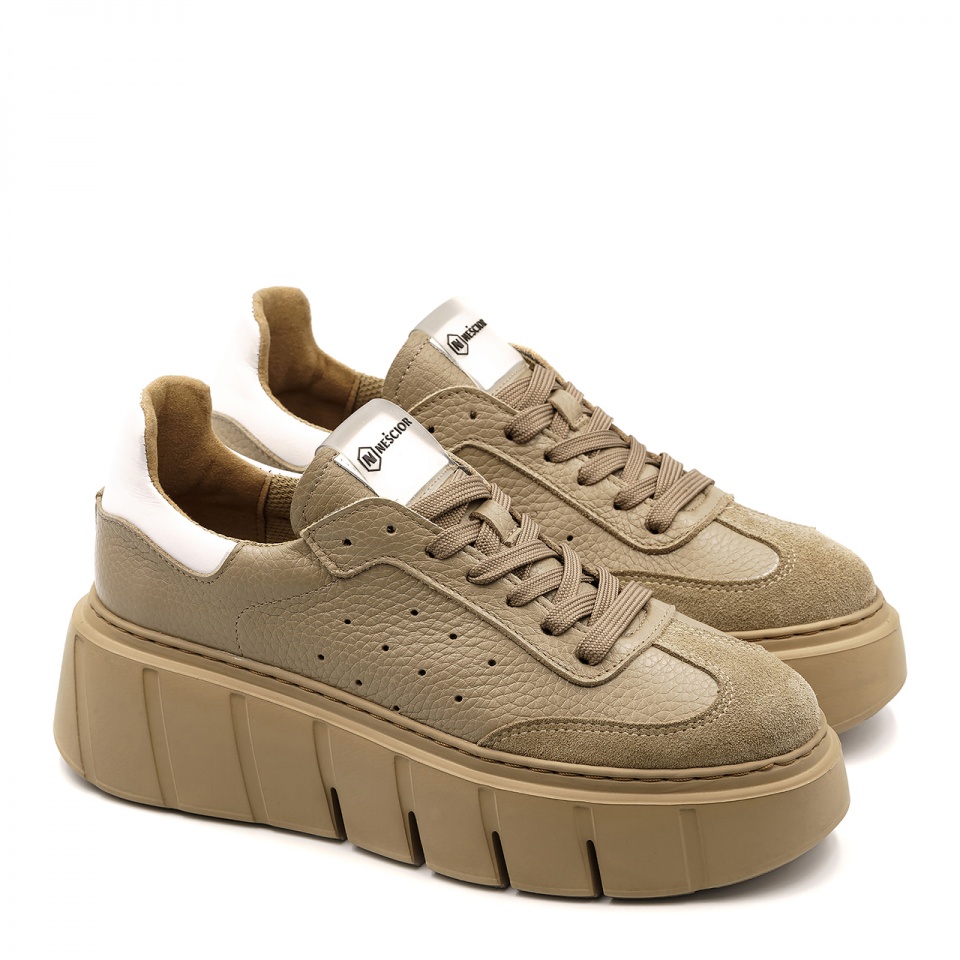 Beżowo-białe sznurowane sneakersy 295H