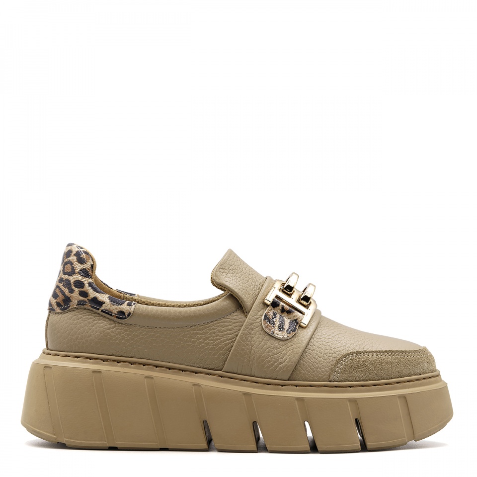 Beżowe wsuwane sneakersy 295C