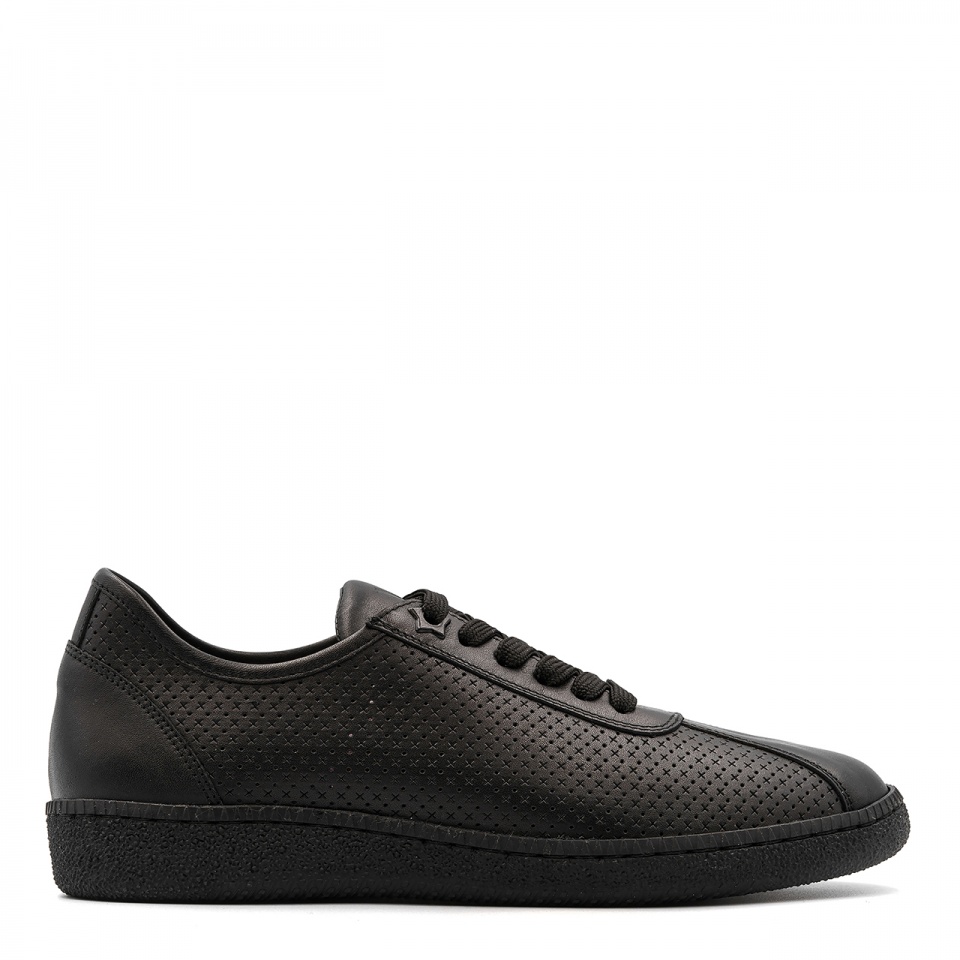 Czarne skórzane sneakersy 5AD2631221L