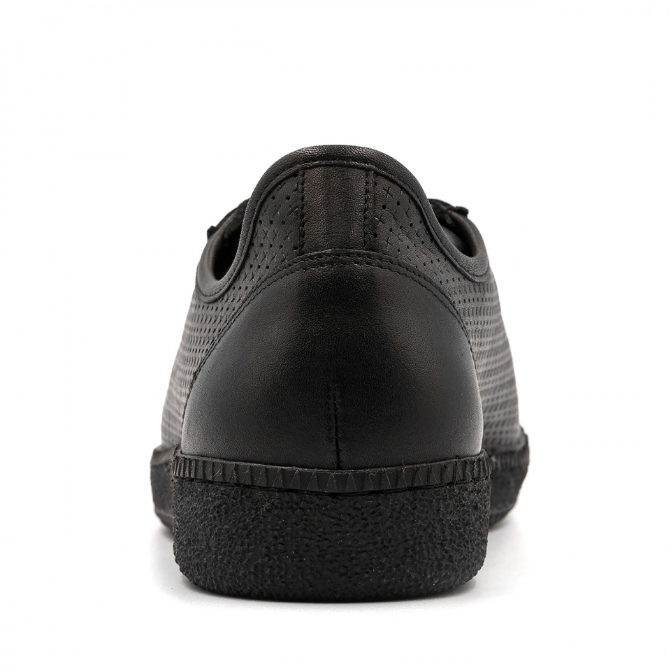 Czarne skórzane sneakersy 5AD2631221L