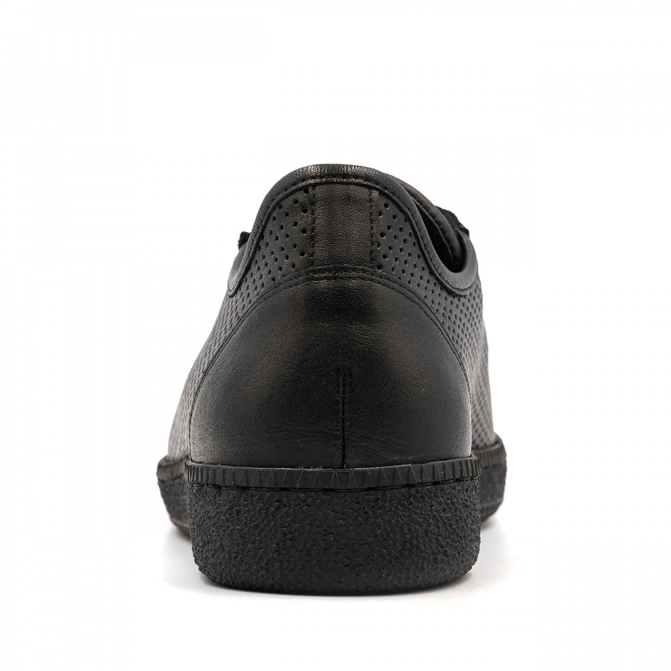 Czarne skórzane sneakersy 5AD2631221L